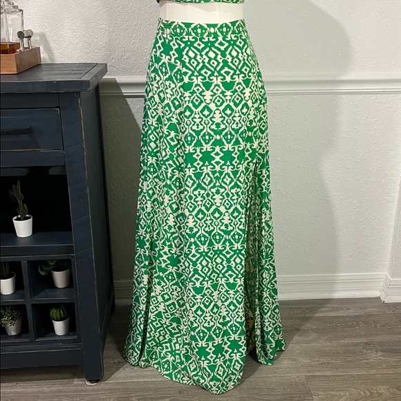 100% Rayon floral halter top and skirt set size Small by Aakaa - Picture 7 of 11